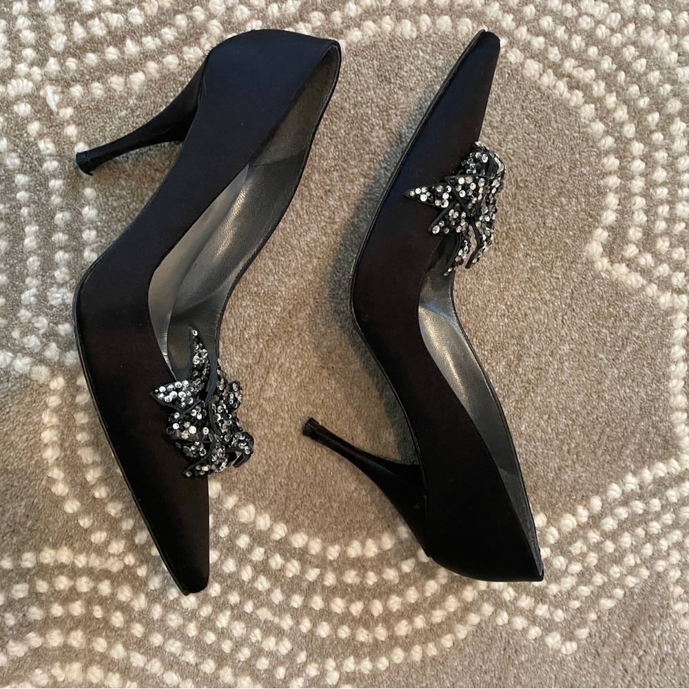 Stuart Weitzman  Black Embellished Heels. Size 8 - Picture 5 of 7